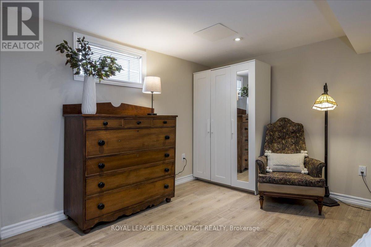 159 Codrington Street, Barrie, Ontario  L4M 1R9 - Photo 22 - S12756394