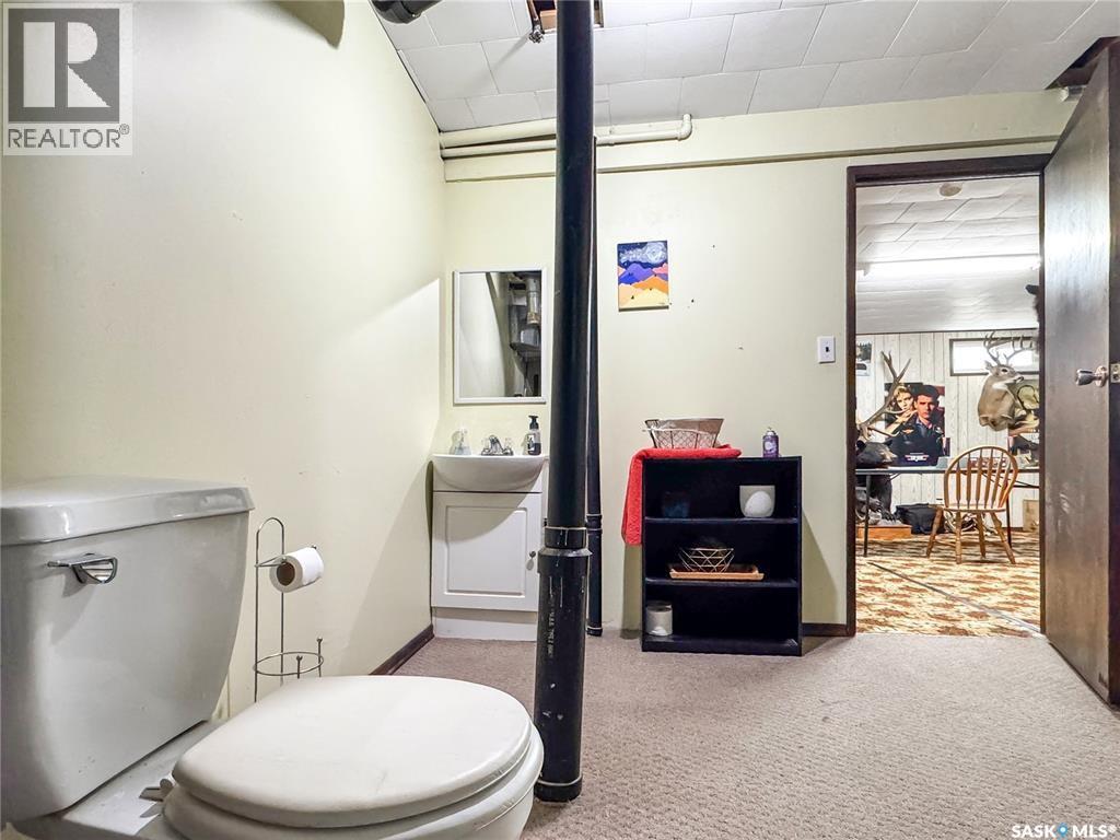 321 Arthur Street, Cut Knife, Saskatchewan  S0M 0N0 - Photo 18 - SK028414