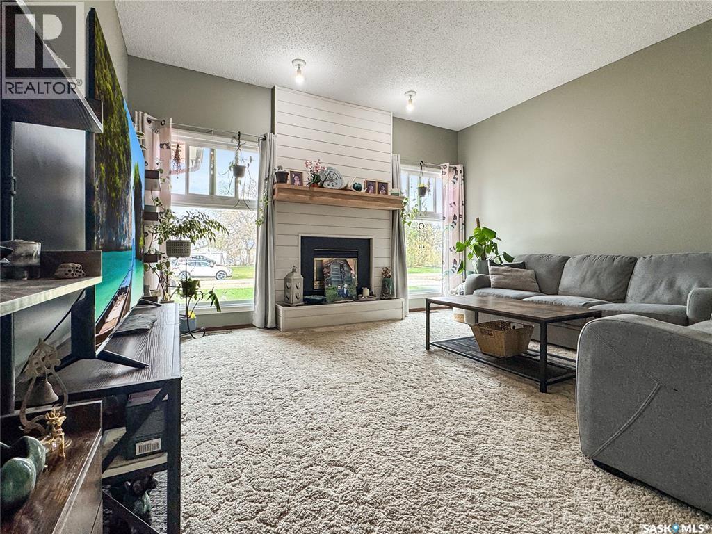 321 Arthur Street, Cut Knife, Saskatchewan  S0M 0N0 - Photo 6 - SK028414