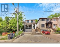 8 FAIRGLEN CRESCENT, Toronto, Ontario