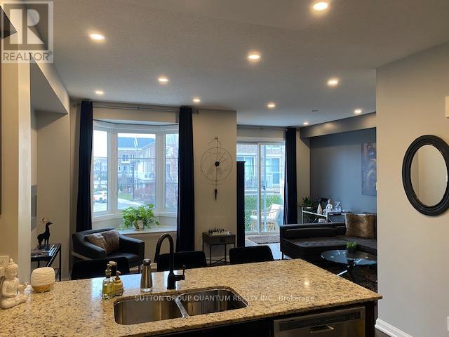 123 - 165 Hampshire Way, Milton, Ontario  L9T 8M7 - Photo 4 - W12782906