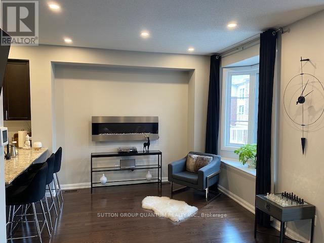 123 - 165 Hampshire Way, Milton, Ontario  L9T 8M7 - Photo 5 - W12782906