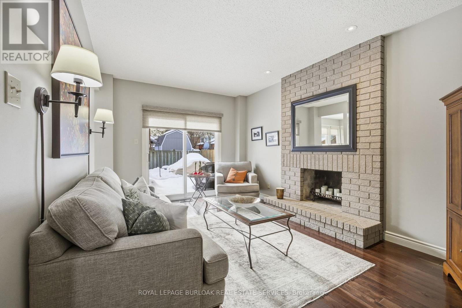 2026 Quail Valley Drive, Burlington, Ontario  L7M 2T5 - Photo 17 - W12782940