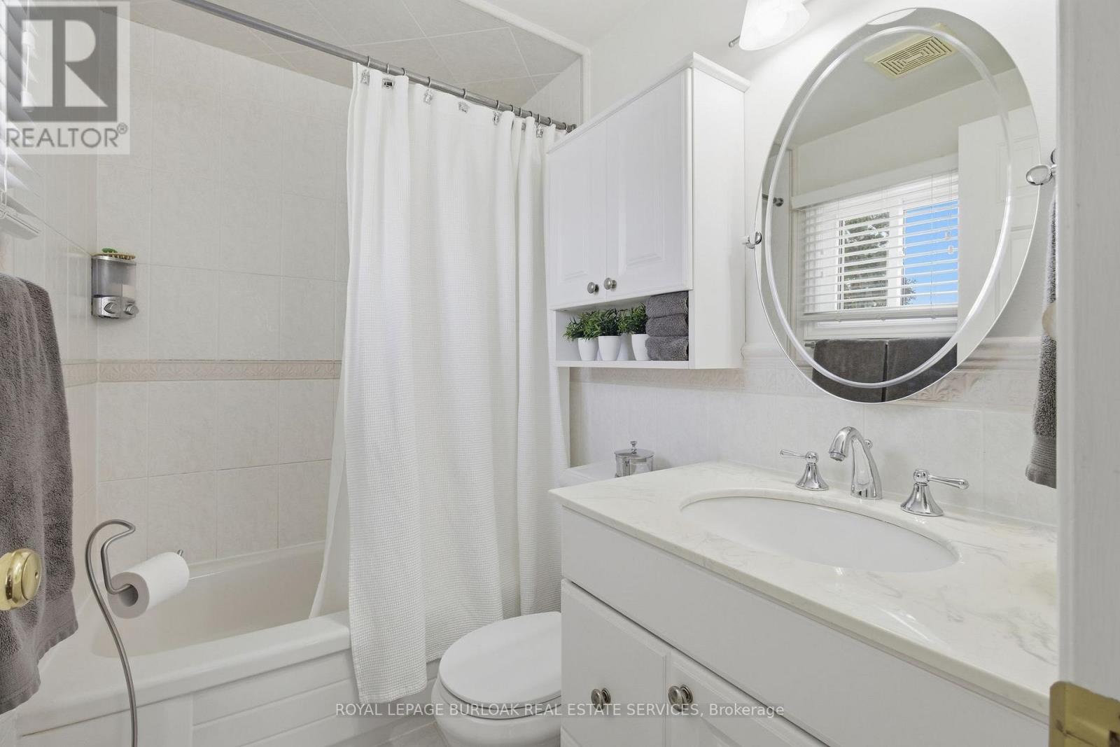 2026 Quail Valley Drive, Burlington, Ontario  L7M 2T5 - Photo 24 - W12782940