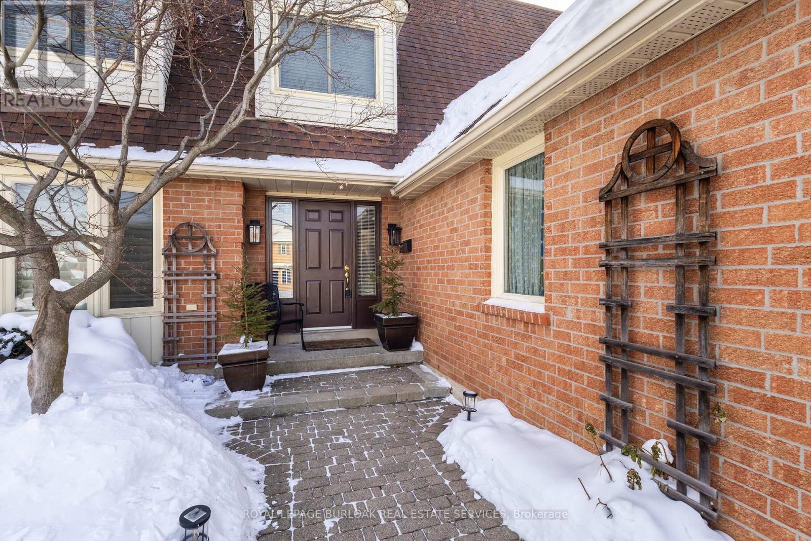 2026 Quail Valley Drive, Burlington, Ontario  L7M 2T5 - Photo 4 - W12782940