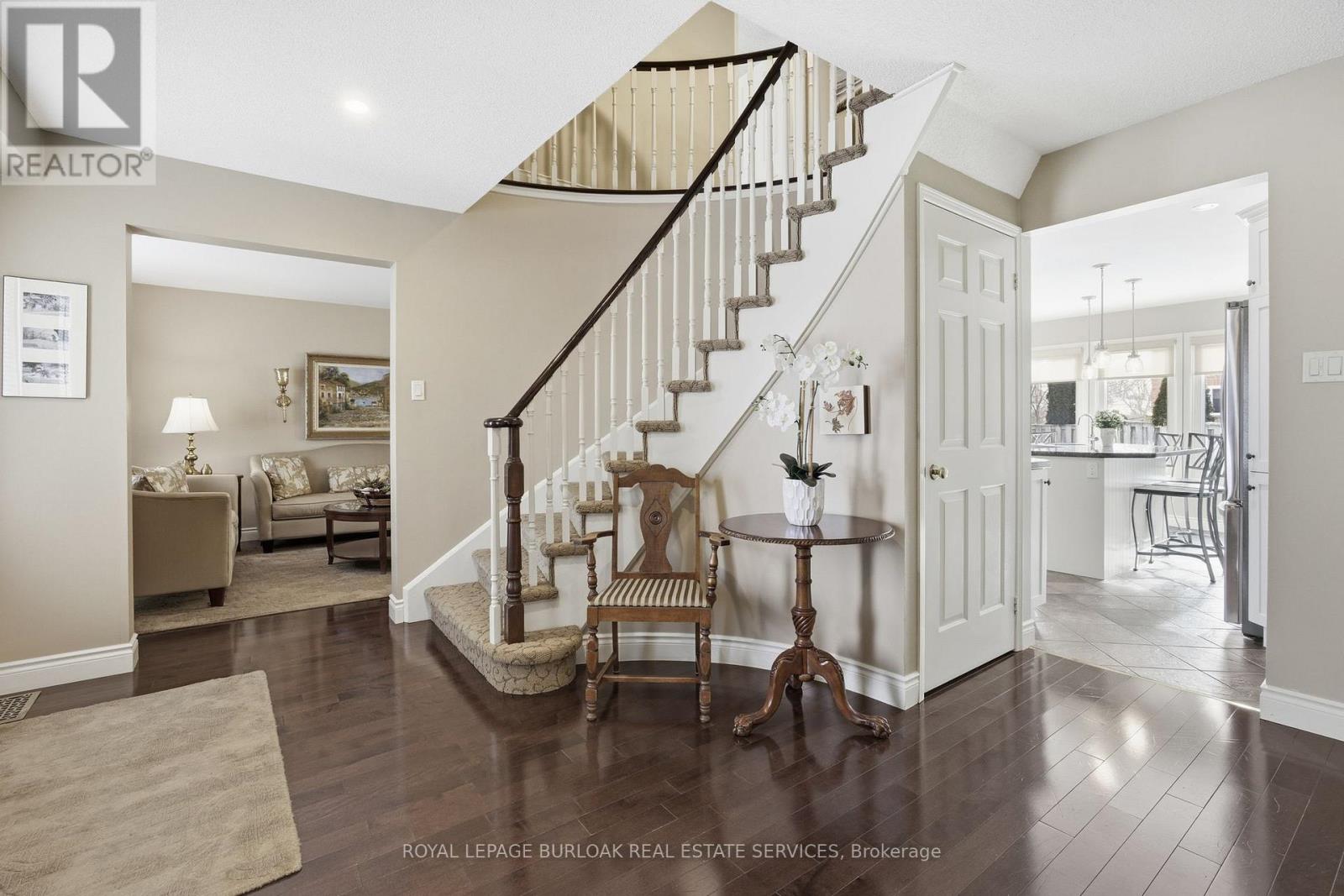 2026 Quail Valley Drive, Burlington, Ontario  L7M 2T5 - Photo 6 - W12782940