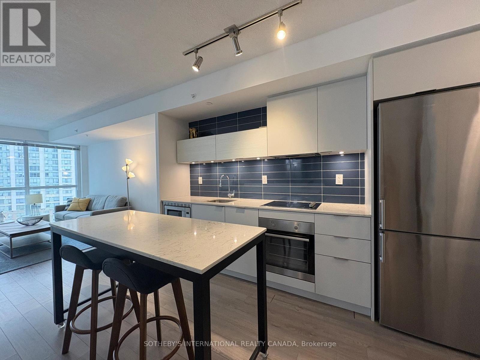 706 - 20 Thomas Riley Road, Toronto, Ontario  M9B 0C3 - Photo 3 - W12782962