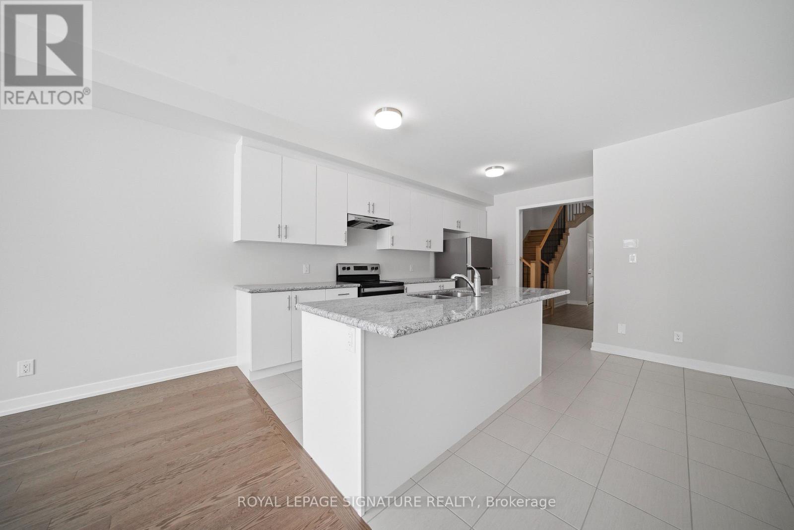 1201 Dartmouth Crescent, Oakville, Ontario  L6H 8C3 - Photo 12 - W12782998