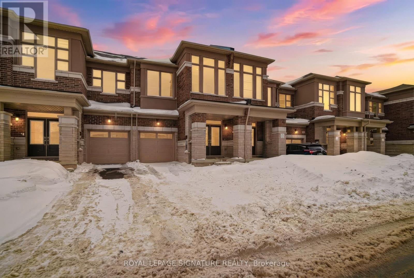 1201 Dartmouth Crescent, Oakville, Ontario  L6H 8C3 - Photo 2 - W12782998