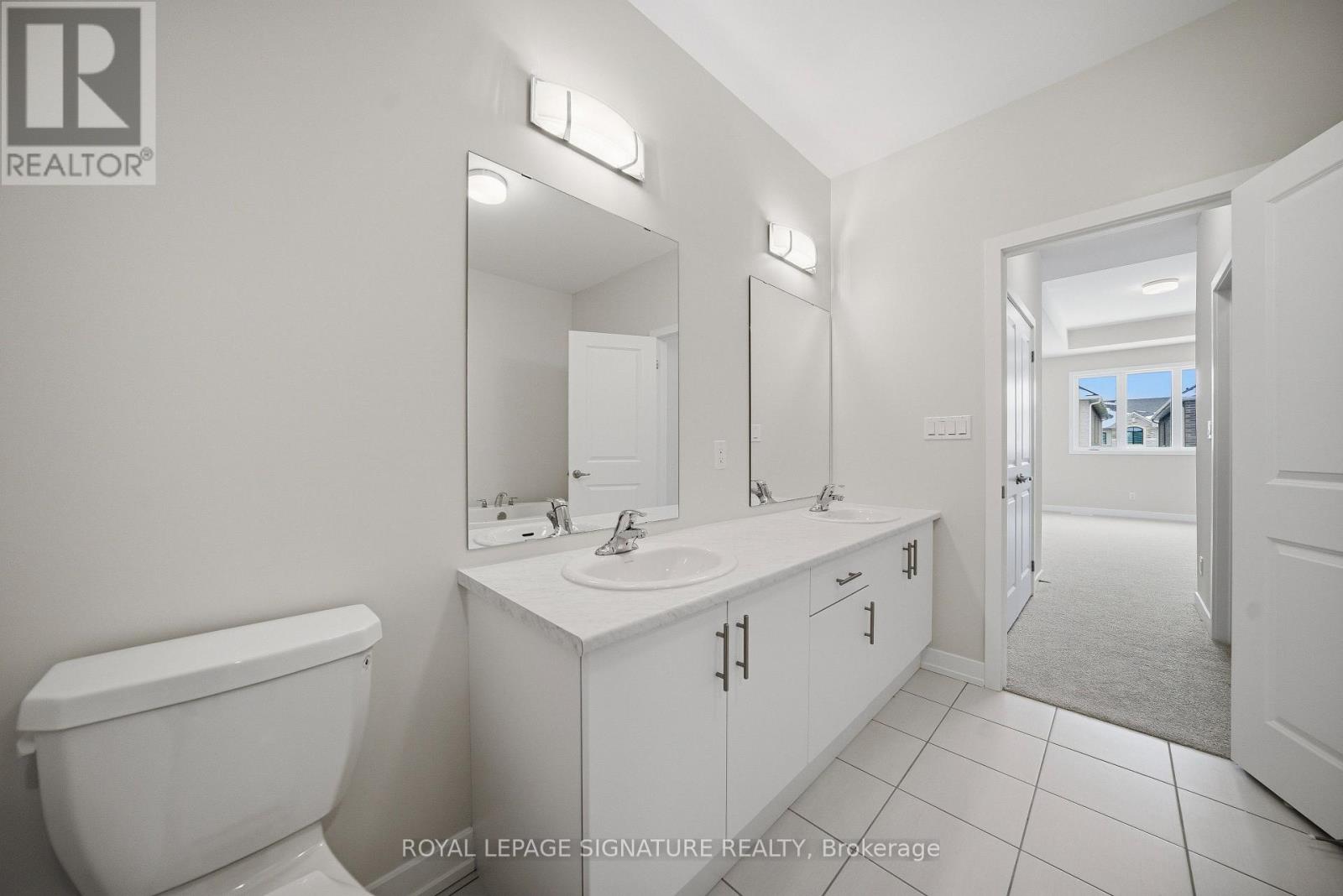 1201 Dartmouth Crescent, Oakville, Ontario  L6H 8C3 - Photo 28 - W12782998