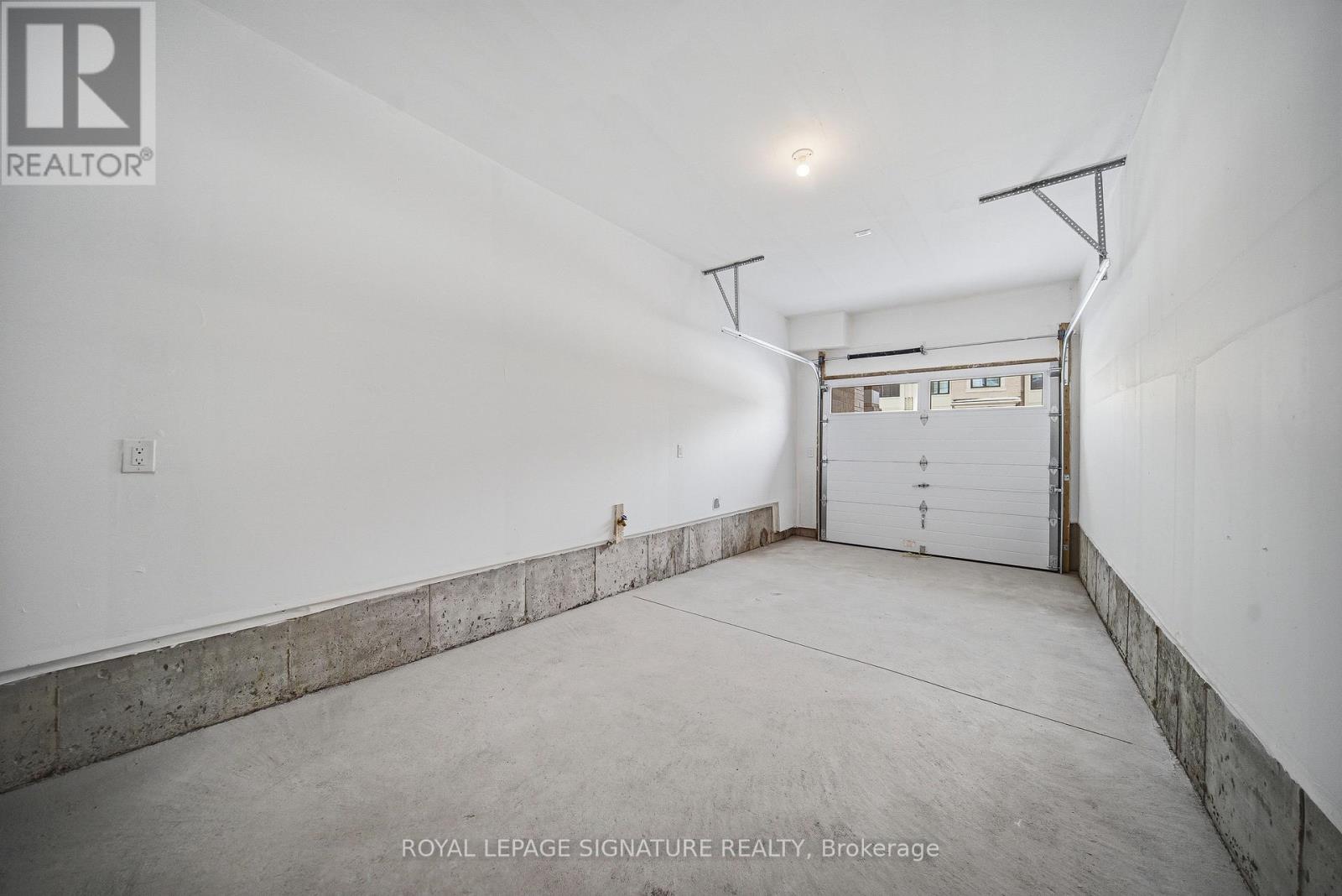 1201 Dartmouth Crescent, Oakville, Ontario  L6H 8C3 - Photo 34 - W12782998