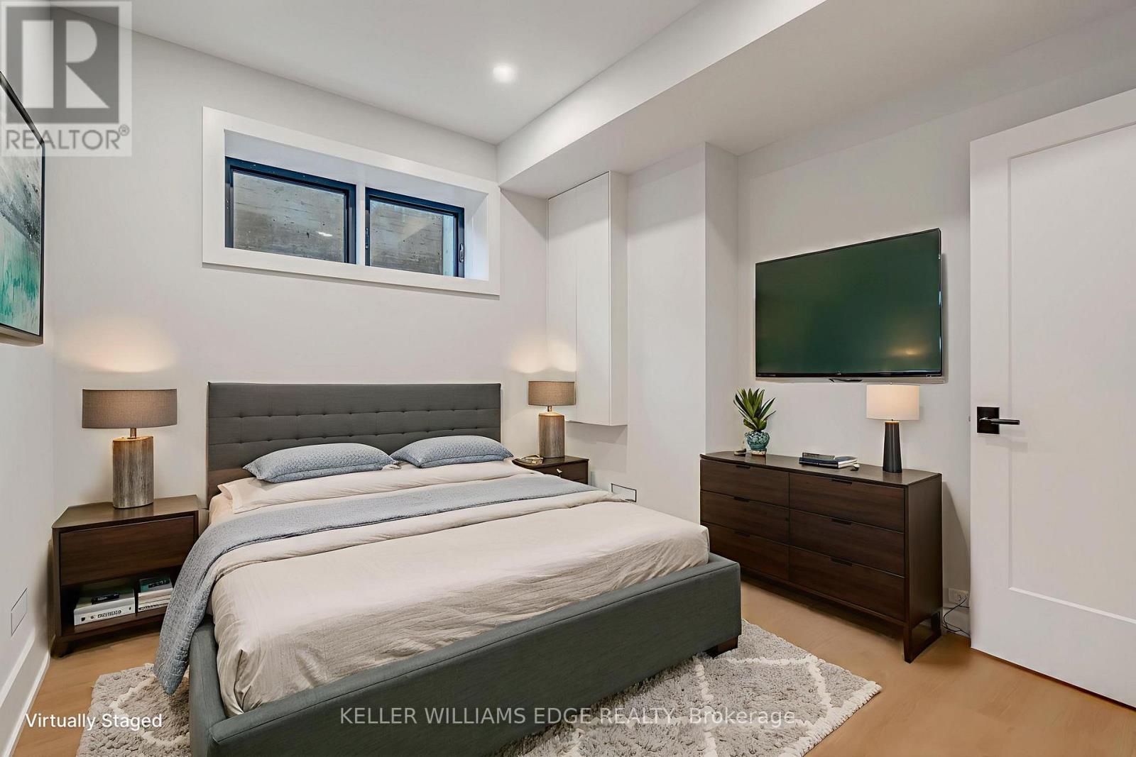 144 Mansfield Drive, Oakville, Ontario  L6H 1K4 - Photo 23 - W12783010