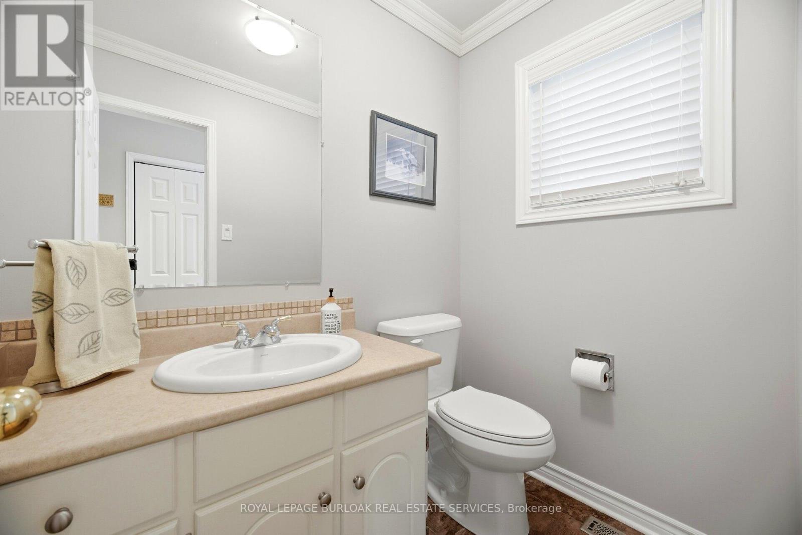 375 Parkridge Crescent, Oakville, Ontario  L6M 1A8 - Photo 21 - W12783022