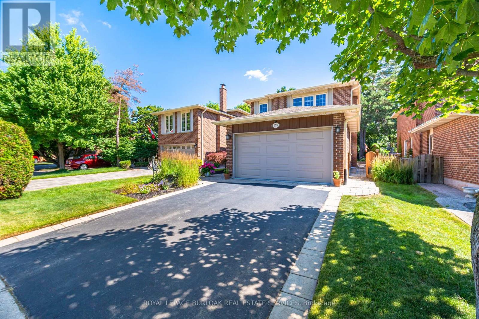 375 Parkridge Crescent, Oakville, Ontario  L6M 1A8 - Photo 3 - W12783022