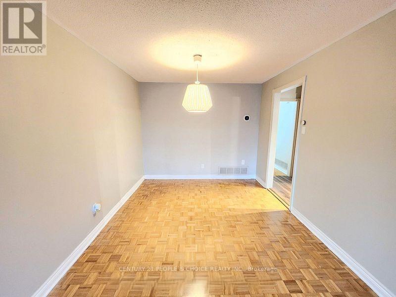 Main - 2644 Windjammer Road, Mississauga, Ontario  L5L 1T5 - Photo 13 - W12783038