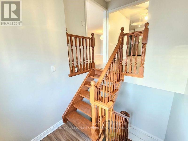 Main - 2644 Windjammer Road, Mississauga, Ontario  L5L 1T5 - Photo 3 - W12783038