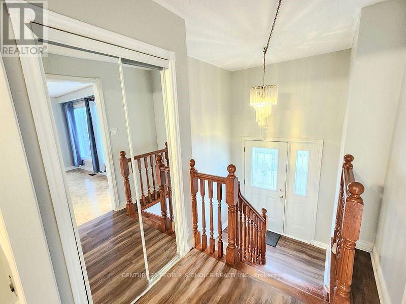 Main - 2644 Windjammer Road, Mississauga, Ontario  L5L 1T5 - Photo 4 - W12783038