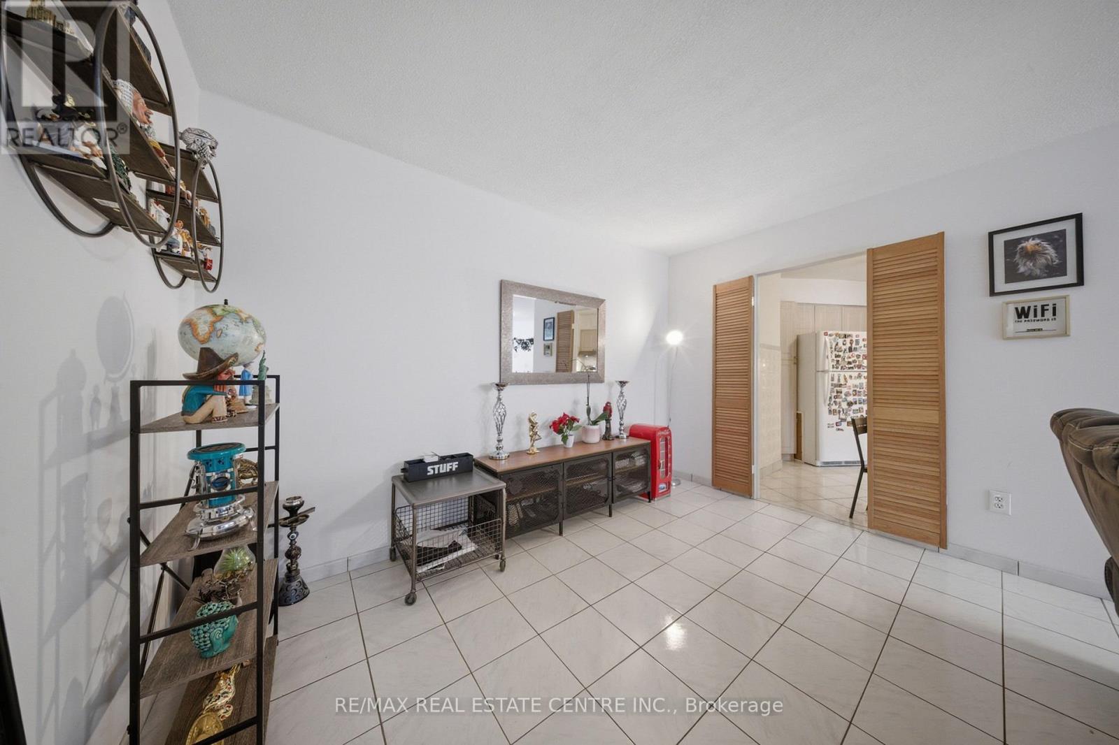 207 - 3577 Derry Road, Mississauga, Ontario  L4T 1B3 - Photo 10 - W12783060