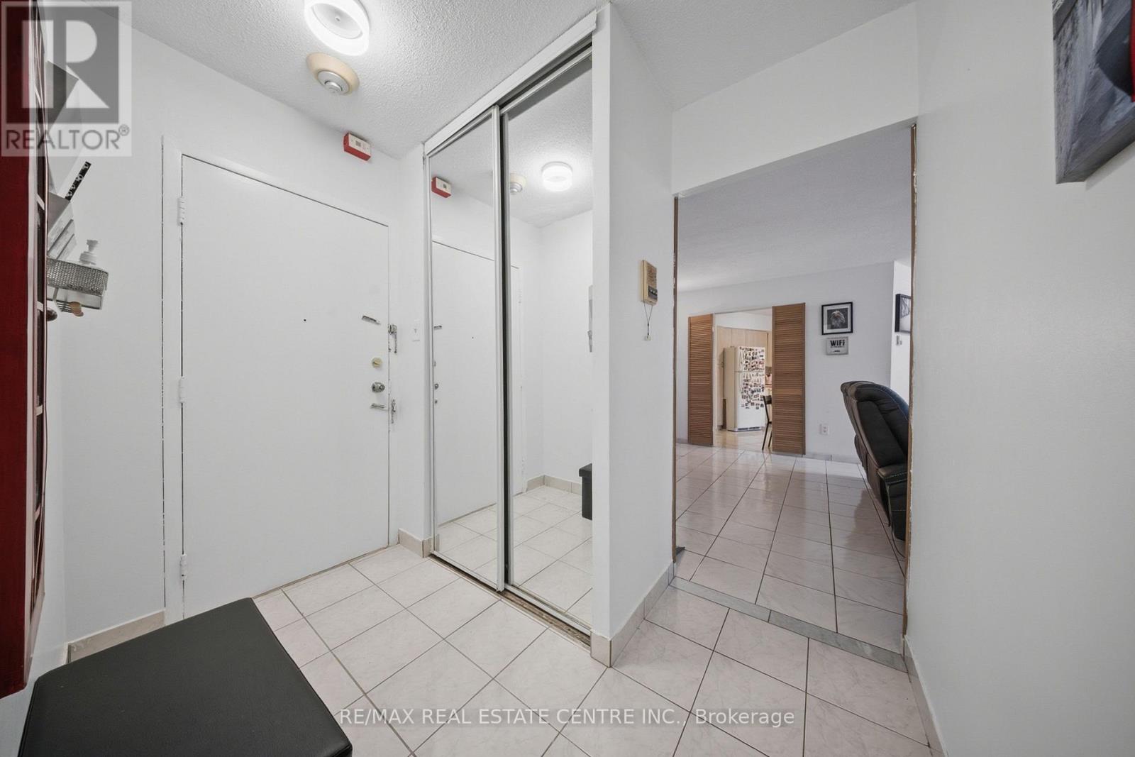 207 - 3577 Derry Road, Mississauga, Ontario  L4T 1B3 - Photo 6 - W12783060