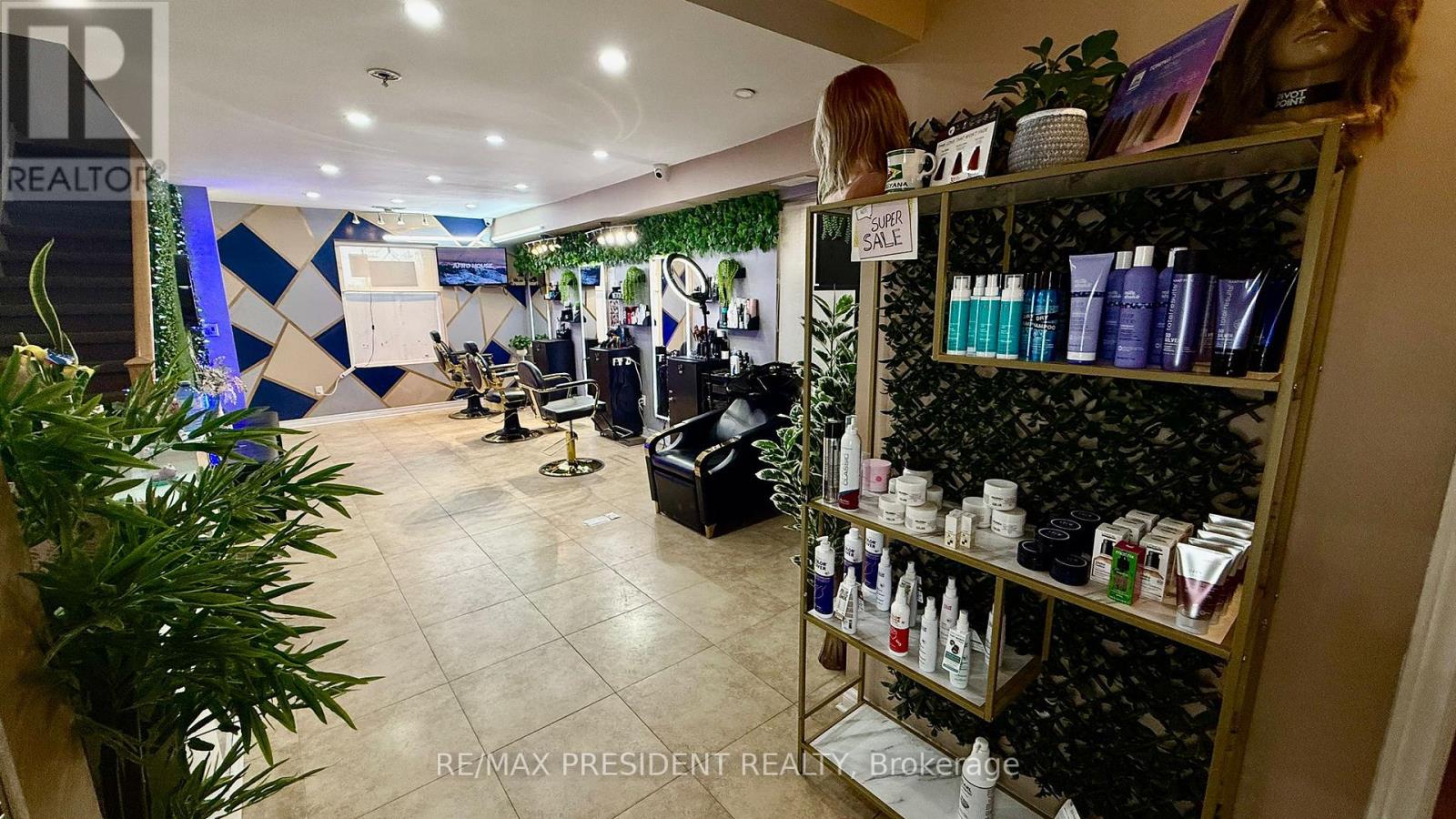 159 Queen Street W, Brampton, Ontario  L6Y 1M4 - Photo 4 - W12783076