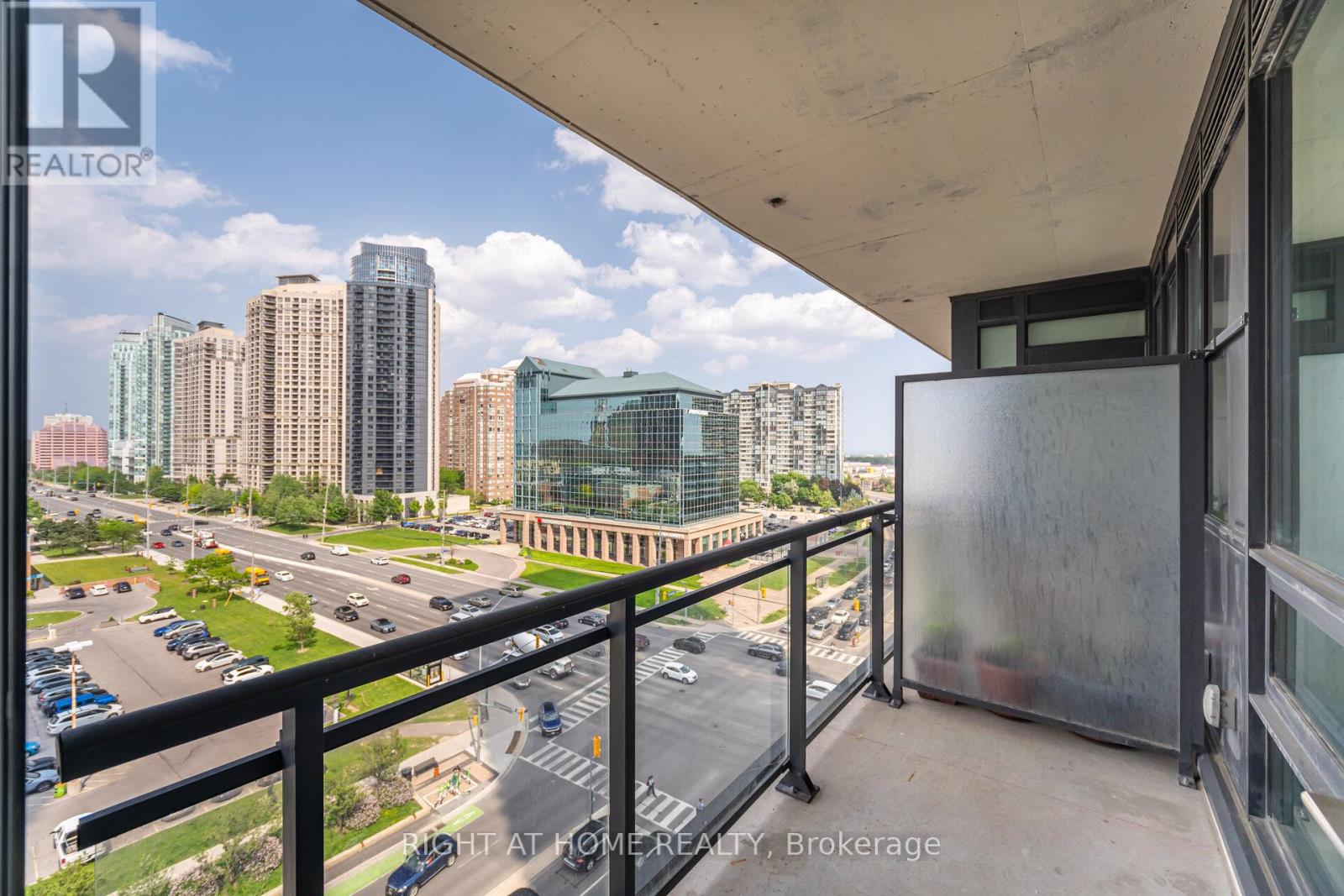715 - 4011 Brickstone Mews, Mississauga, Ontario  L5B 0G3 - Photo 7 - W12783078