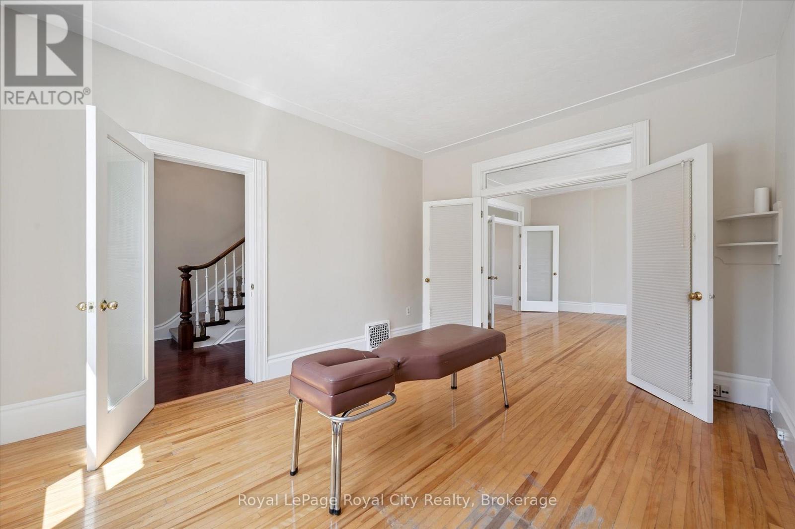 363 Woolwich Street, Guelph, Ontario  N1H 3W4 - Photo 16 - X12712978