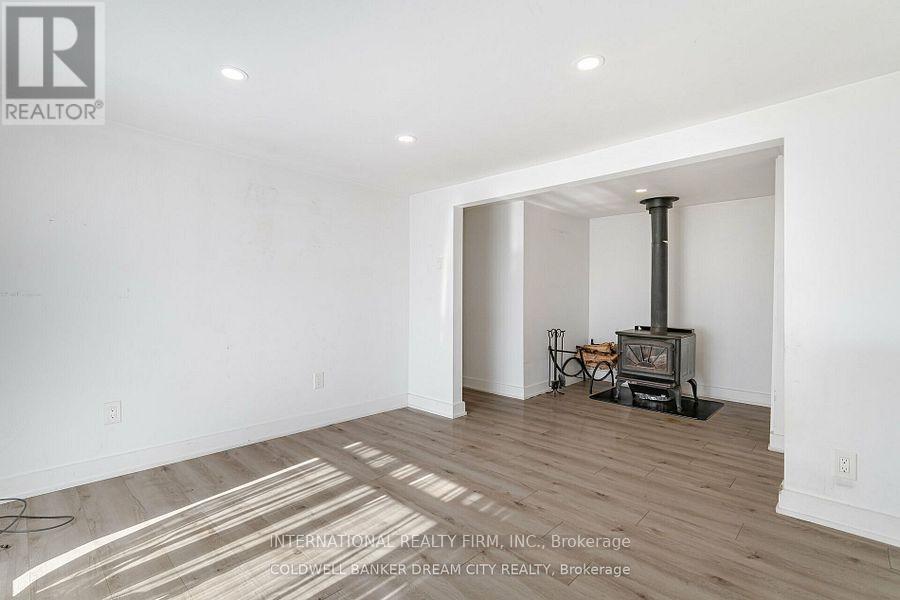 3691 Highway 6, Haldimand, Ontario  N0A 1H0 - Photo 12 - X12782976