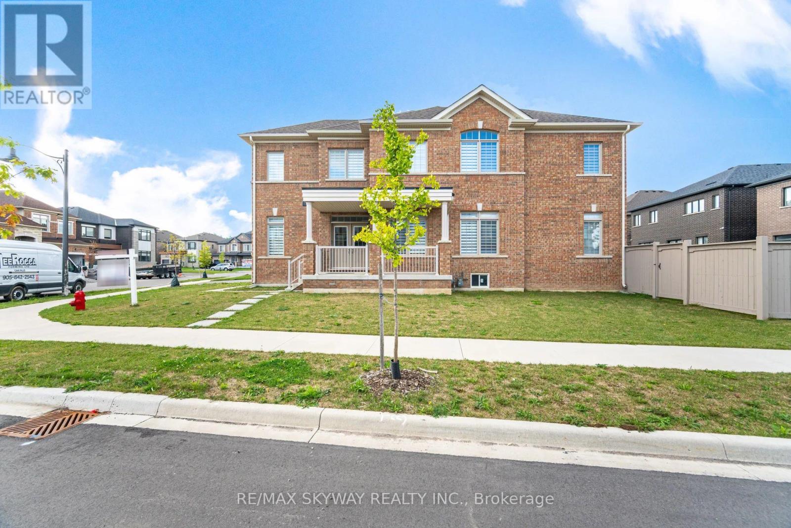 68 Pond View Gate, Hamilton, Ontario  L8B 2A1 - Photo 1 - X12783000