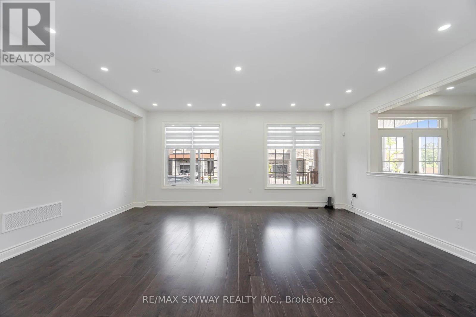 68 Pond View Gate, Hamilton, Ontario  L8B 2A1 - Photo 7 - X12783000