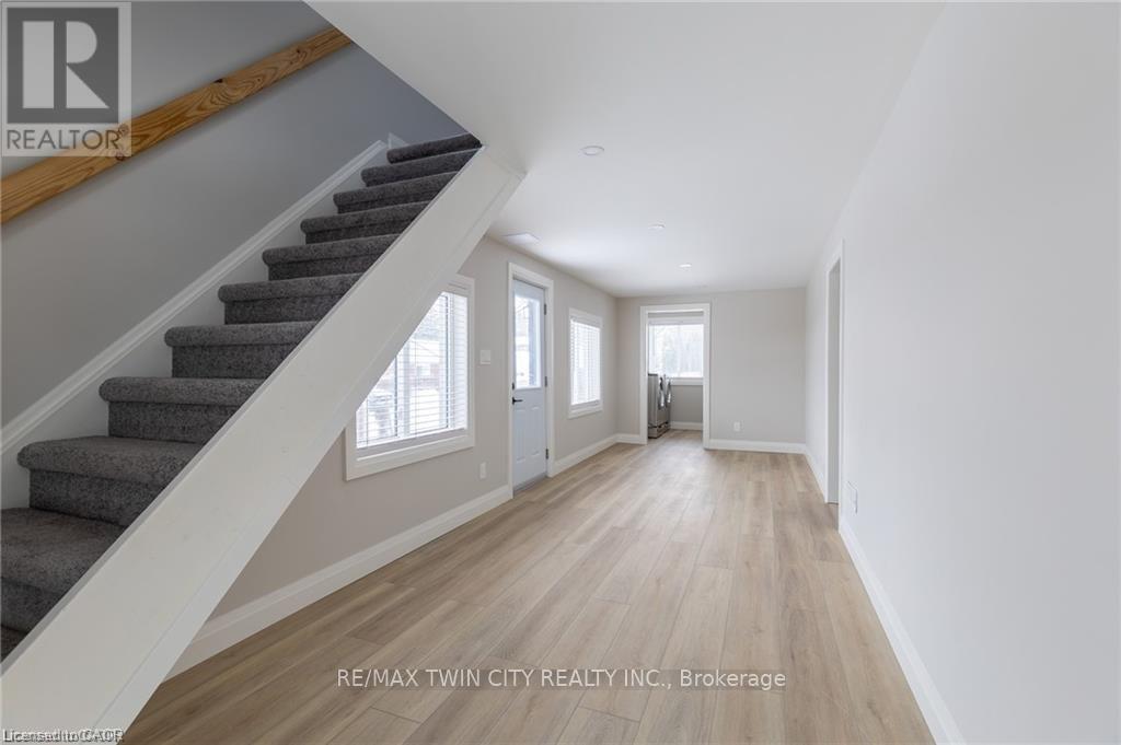 34 Close Avenue, Cambridge, Ontario  N1R 2R6 - Photo 15 - X12783080