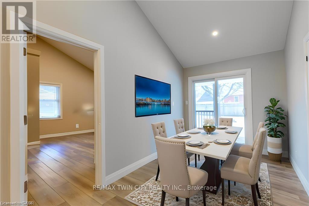 34 Close Avenue, Cambridge, Ontario  N1R 2R6 - Photo 25 - X12783080