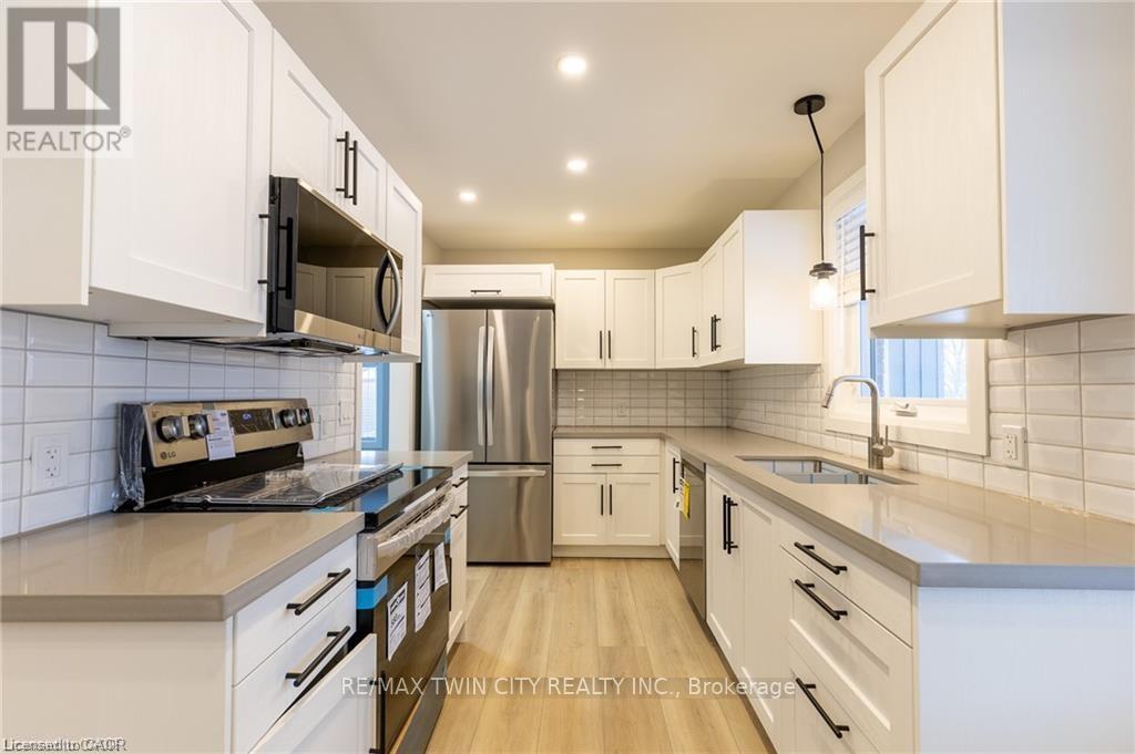 34 Close Avenue, Cambridge, Ontario  N1R 2R6 - Photo 7 - X12783080