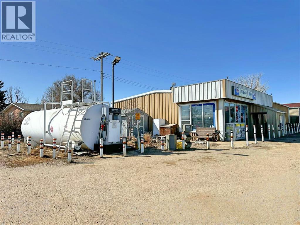 604 1 Street S, Grassy Lake, Alberta  T0K 0Z0 - Photo 1 - A2285879