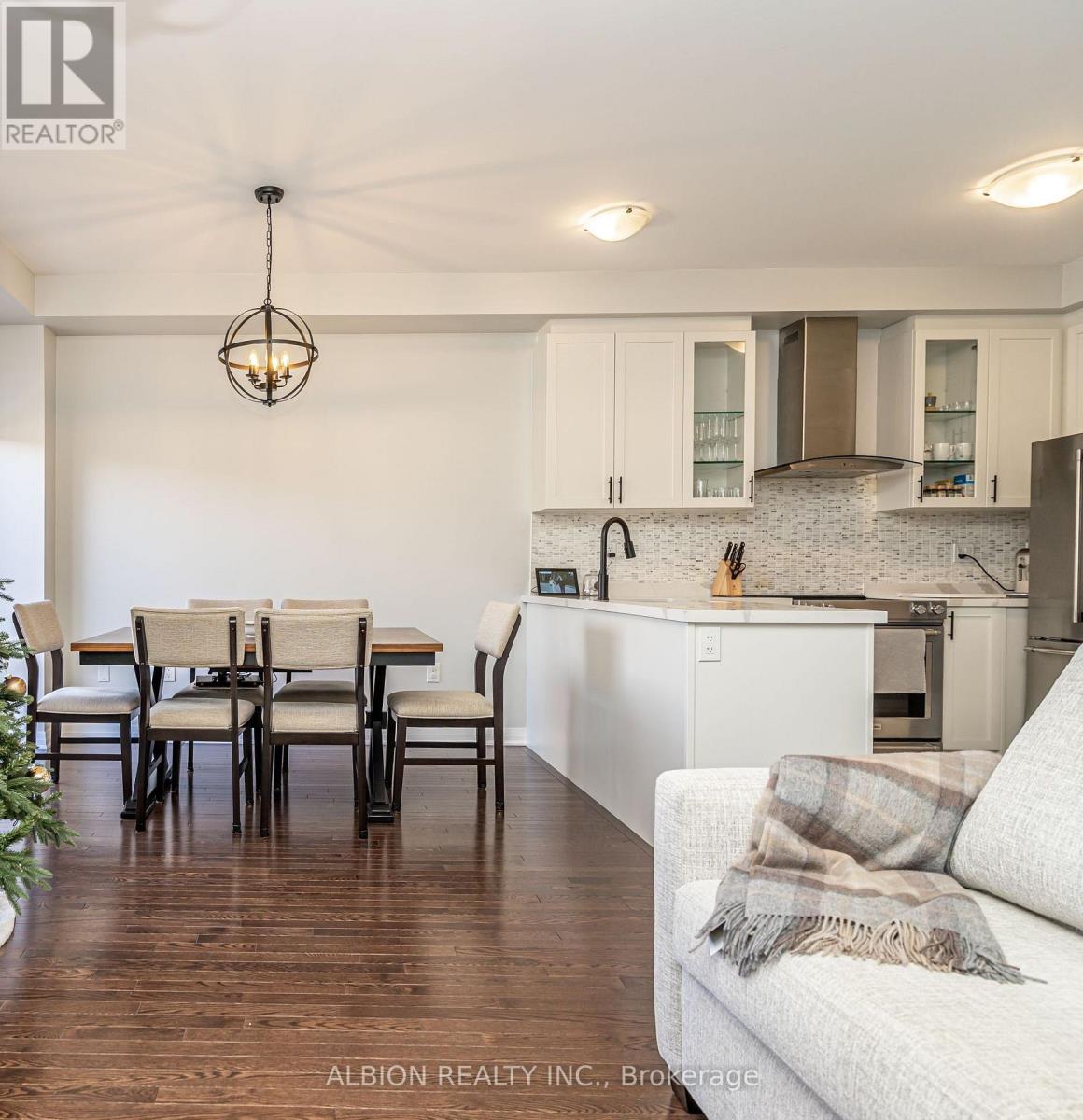 37 Donnan Drive, New Tecumseth, Ontario  L0G 1W0 - Photo 17 - N12559370