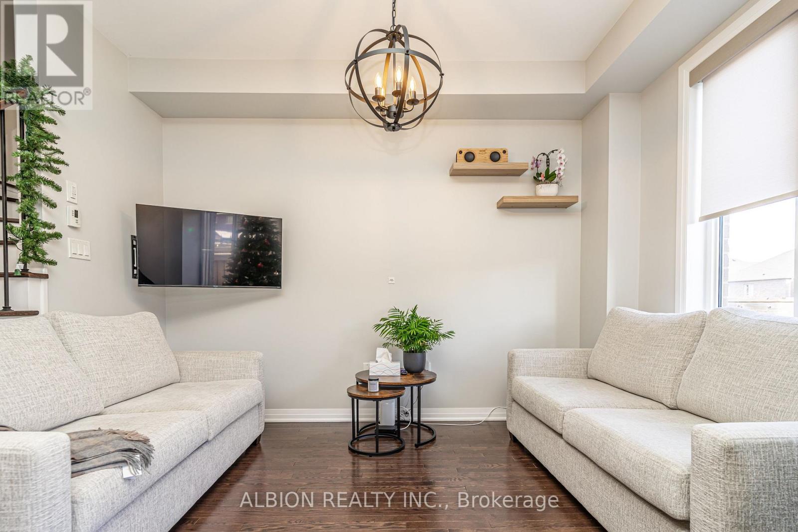 37 Donnan Drive, New Tecumseth, Ontario  L0G 1W0 - Photo 14 - N12559370