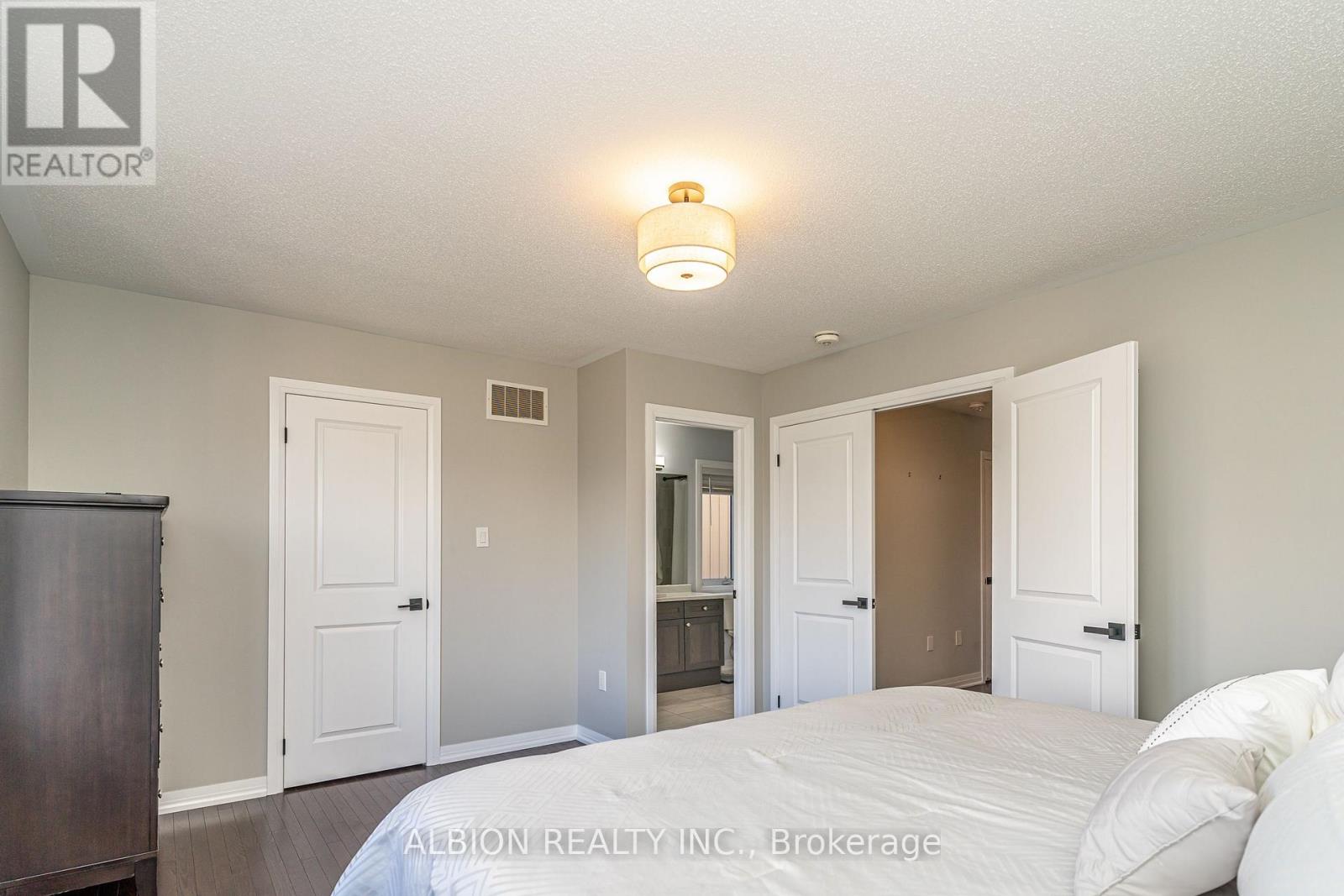 37 Donnan Drive, New Tecumseth, Ontario  L0G 1W0 - Photo 26 - N12559370