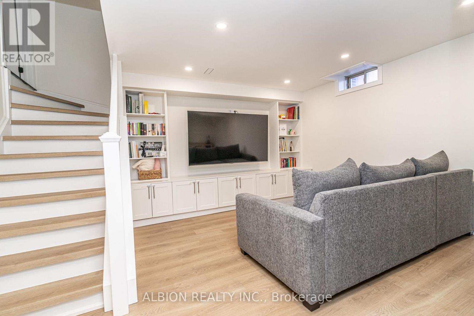 37 Donnan Drive, New Tecumseth, Ontario  L0G 1W0 - Photo 33 - N12559370