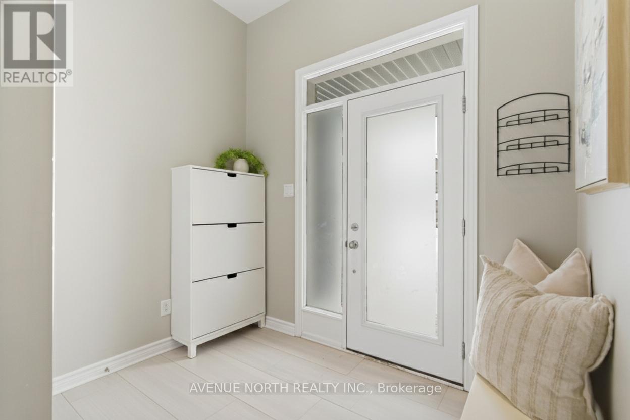 173 Shinny Avenue, Ottawa, Ontario  K2V 0G4 - Photo 2 - X12783074