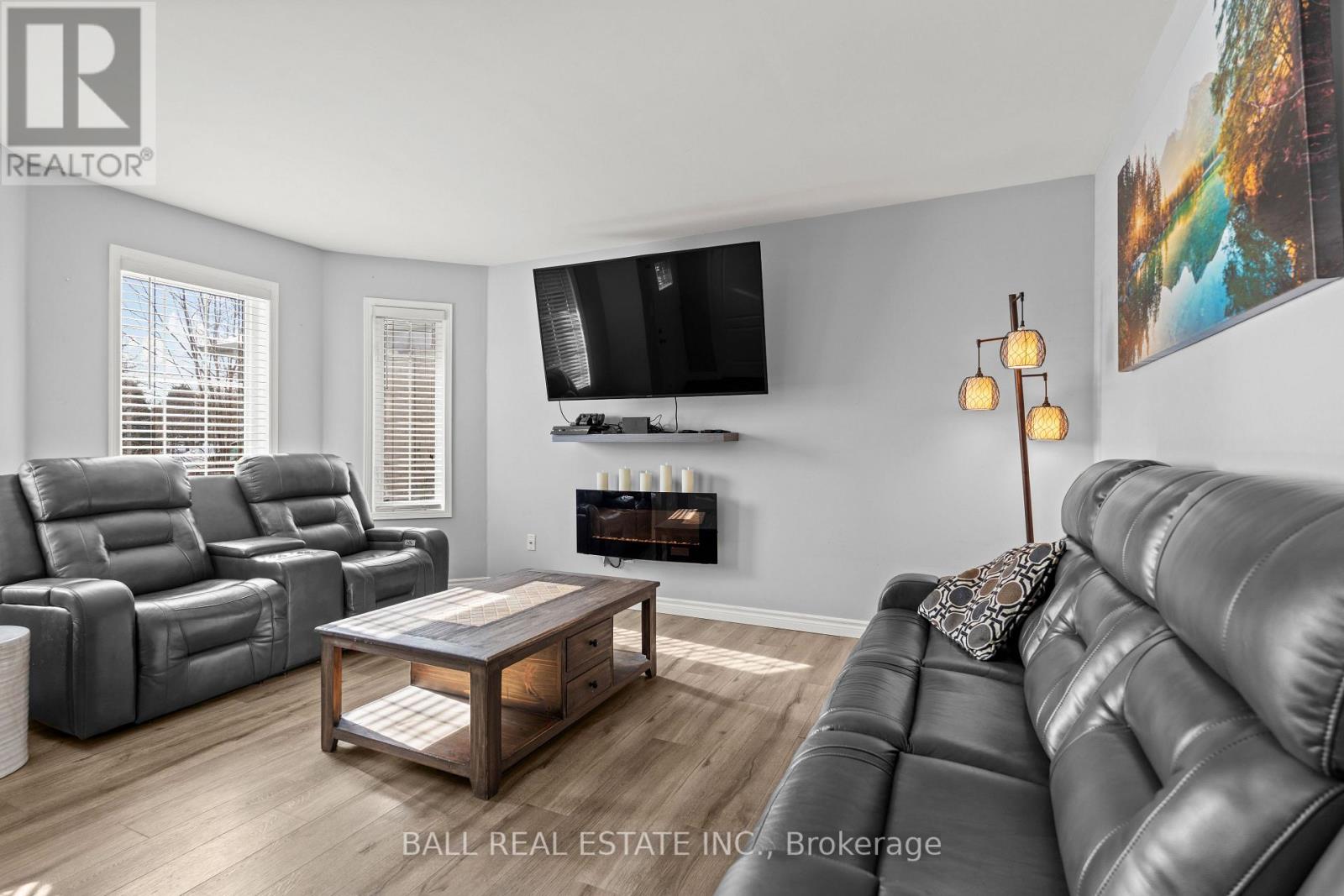 1104 Tillison Avenue, Cobourg, Ontario  K9A 5N4 - Photo 4 - X12783224