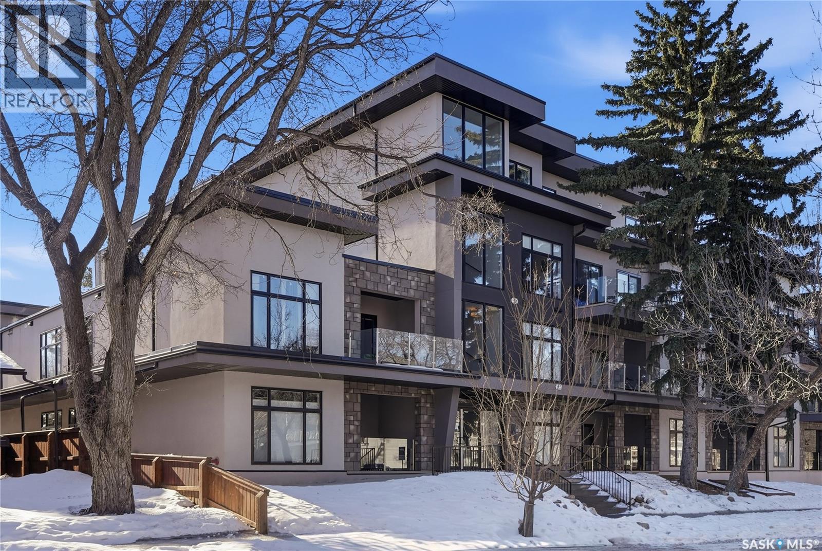 204 1010 Main Street E, Saskatoon, Saskatchewan  S7H 0K7 - Photo 2 - SK025939