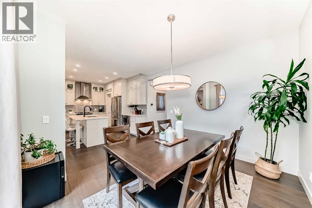 743 Shawnee Drive Sw, Calgary, Alberta  T2Y 1V6 - Photo 13 - A2280458