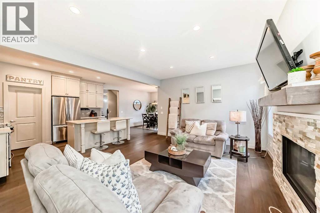 743 Shawnee Drive Sw, Calgary, Alberta  T2Y 1V6 - Photo 16 - A2280458