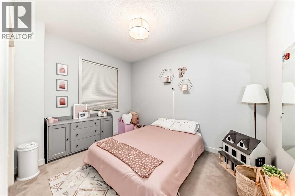 743 Shawnee Drive Sw, Calgary, Alberta  T2Y 1V6 - Photo 29 - A2280458