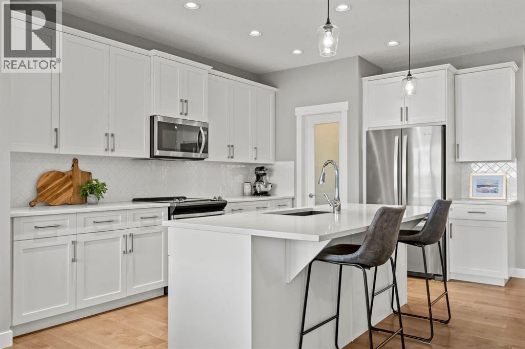 85 Mount Rae Heights, Okotoks, Alberta  T1S 0P1 - Photo 7 - A2281552