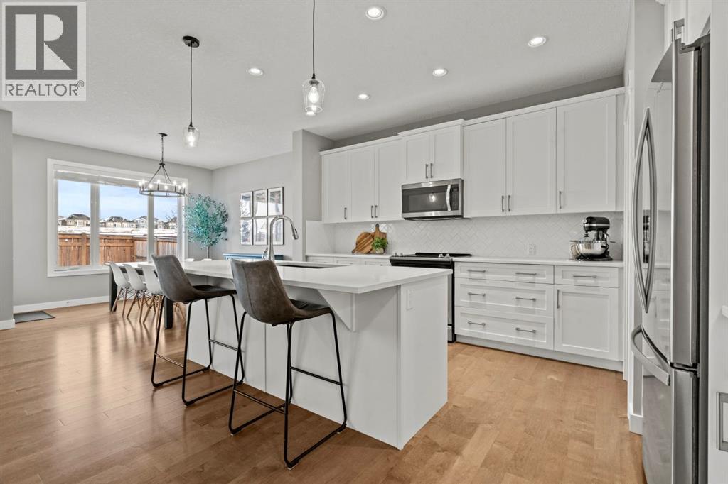 85 Mount Rae Heights, Okotoks, Alberta  T1S 0P1 - Photo 5 - A2281552