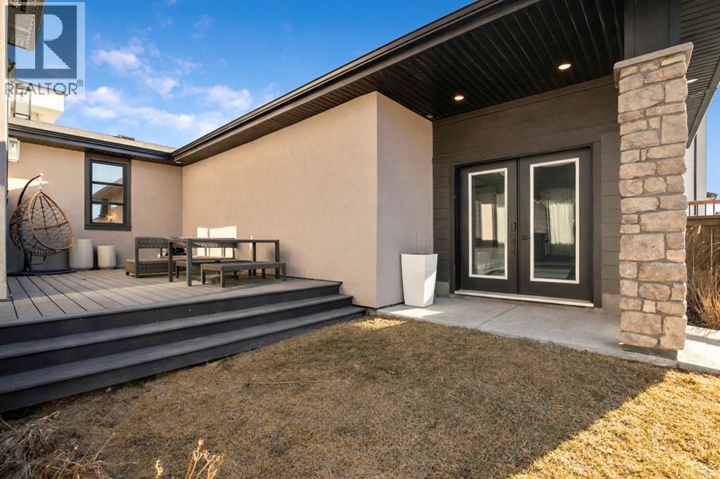 35 Bluerock Avenue Sw, Calgary, Alberta  T2Y 0R6 - Photo 43 - A2284791