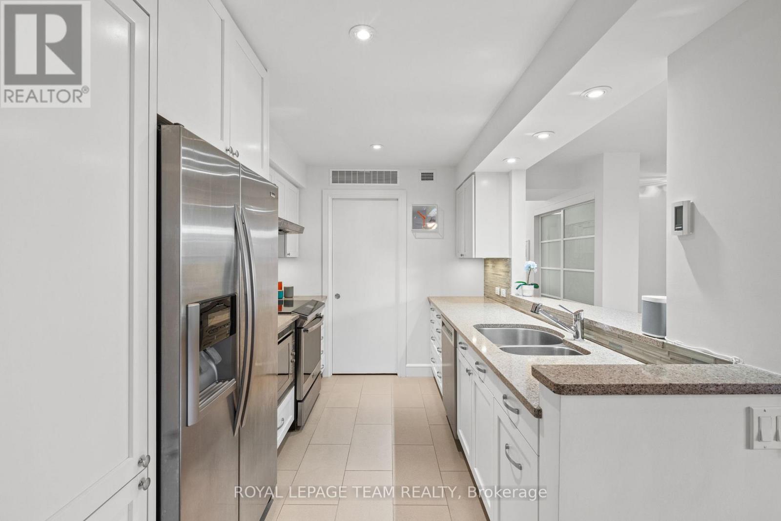 202d - 1 Columbus Avenue, Ottawa, Ontario  K1K 4L1 - Photo 13 - X12783212