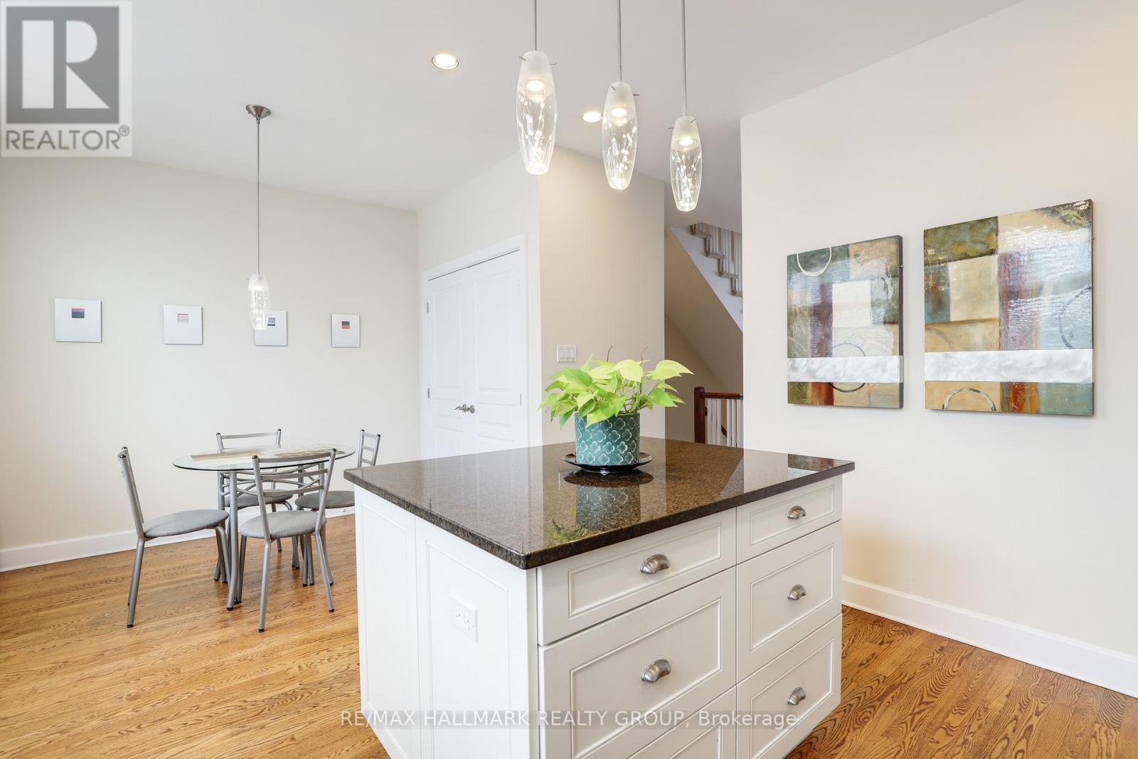 5 Nautica Private Private, Ottawa, Ontario  K2H 1E5 - Photo 17 - X12783256