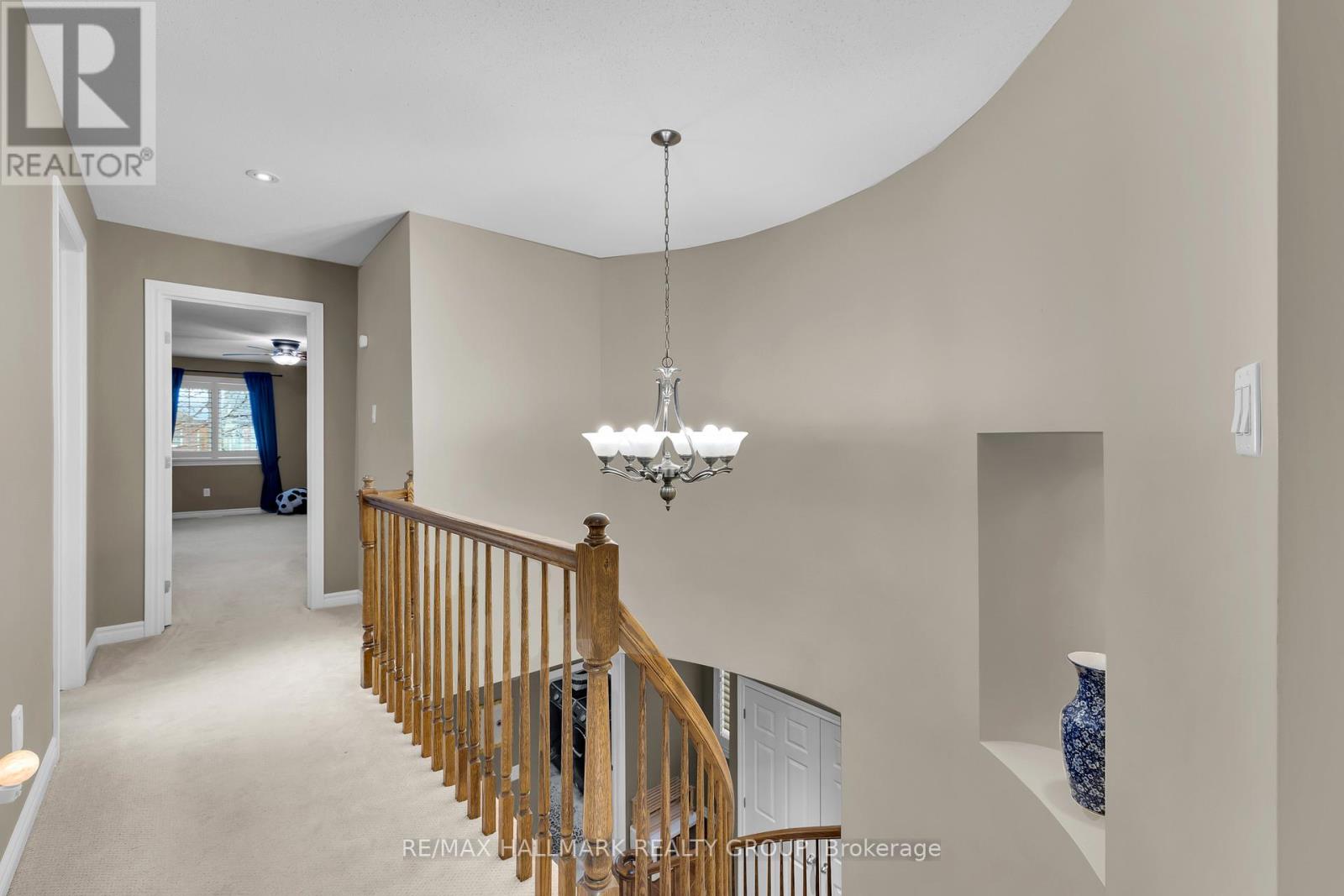 10 Friendly Crescent, Ottawa, Ontario  K2S 2B6 - Photo 19 - X12783264