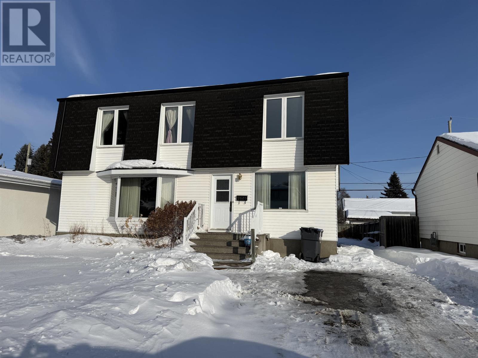 2605 Woodlawn Ave, Thunder Bay, Ontario  P7C 2A2 - Photo 1 - TB2600214